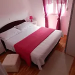 Linda Apartman