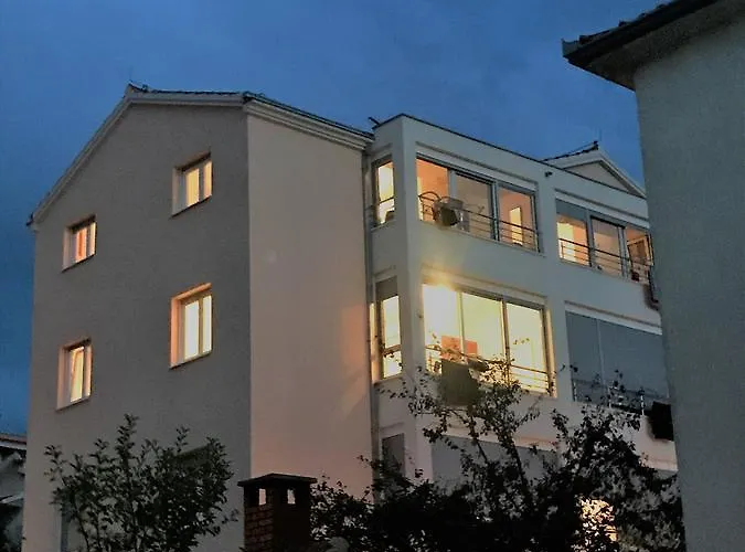 Linda Apartman *